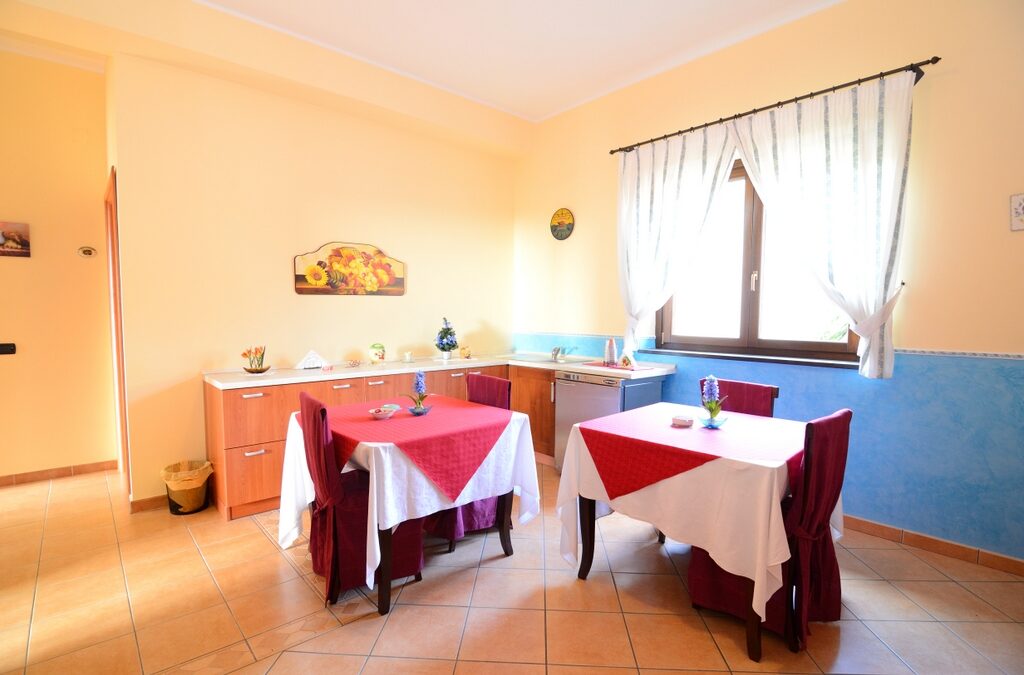 bed-breakfast-etna-dimora-dell-etna-milo-saletta-snack